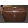 Image 1 : VINTAGE "MCBRINE" LUGGAGE SET OF 3