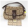 Image 1 : BROWN COACH PURSE AND WALLET CANVAS