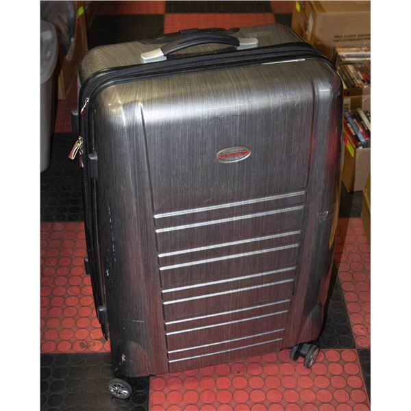 LARGE SUITCASE
