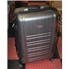 Image 1 : LARGE SUITCASE