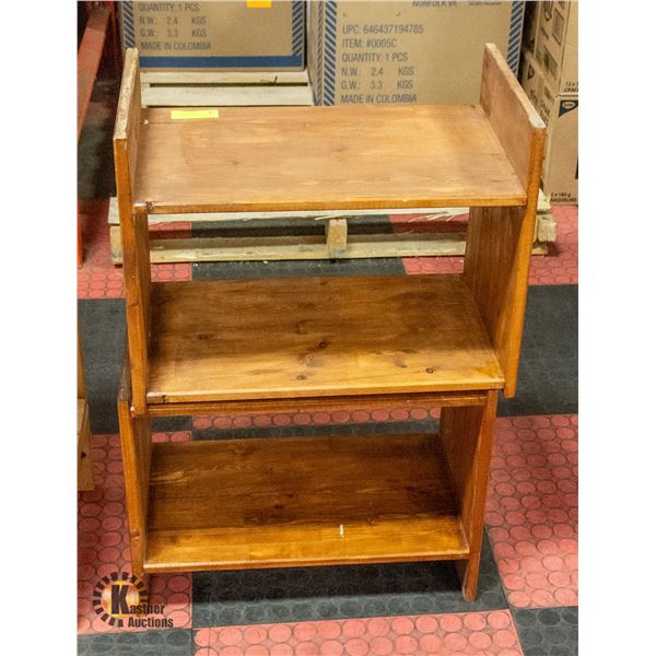 LOT OF 2 BEDSIDE TABLES