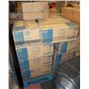 Image 1 : UNCLAIMED FREIGHT - TORK HAND TOWEL ROLLS