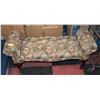 Image 1 : FLORAL SEATER 46" X 17" X 22"