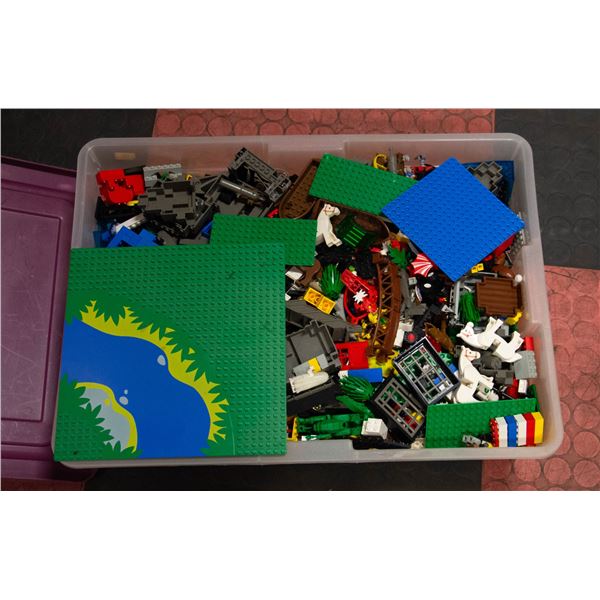 BOX OF LEGO PIECES