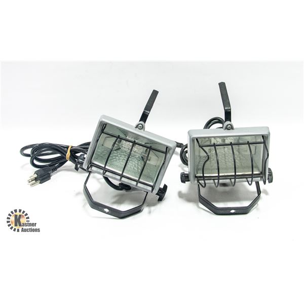 2 WORK LIGHTS (SUITABLE FOR WET LOCATIONS)