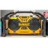 Image 1 : DEWALT RADIO CHARGER