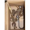 Image 1 : 6 METAL HOOKS