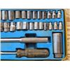 Image 3 : 40pc Ratchet socket set
