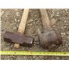 Image 2 : 2 large sledge hammers