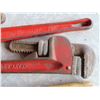 Image 2 : 2 14" Pipe wrenches and rubber mallet/hammer