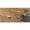 Image 1 : Spade, Square shovel, short handled wide shovel