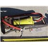 Image 4 : 4 2" ball hitches and foot air pump