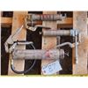 Image 1 : 3 Manual grease guns