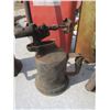 Image 5 : 3 vintage blowtorches and 2 fire extinguishers