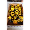 Image 2 : Box of 2 sizes of quick hose couplers - yellow