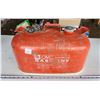 Image 2 : Vintage metal boat gas/fuel tank