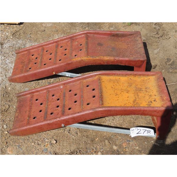 Pair of Metal vehicle ramps