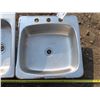 Image 2 : 2 Metal Sinks (1 single, 1 double)