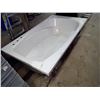 Image 3 : Tub  72 X 42 X 18' H