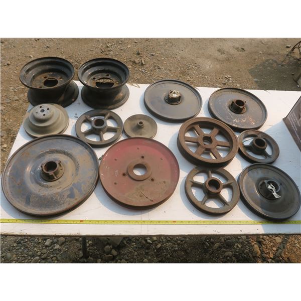 lot of assorted pulleys