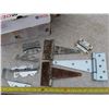Image 4 : Box of MiTek USP Brace Brackets and assorted hinges and hardware