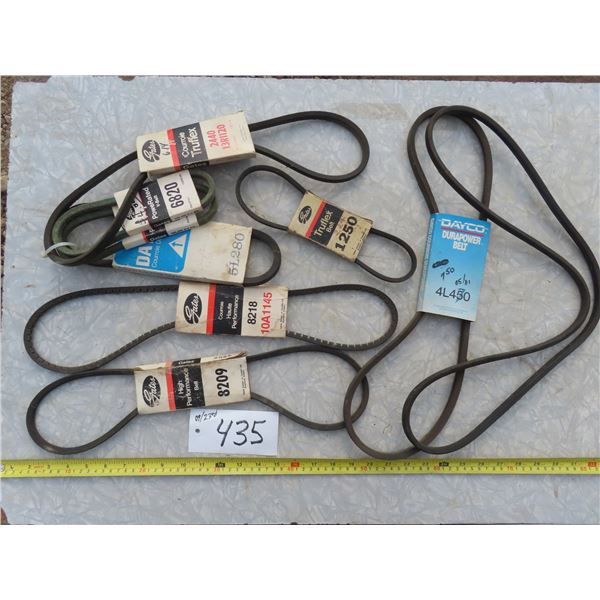 Lot of assorted automotive belts