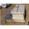 Image 2 : Pallet of 48"x 21.5" Shelving & 48"x 18" wire shelving