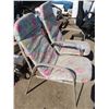 Image 2 : 2 padded lawn/patio chairs + folding childs lawn chair