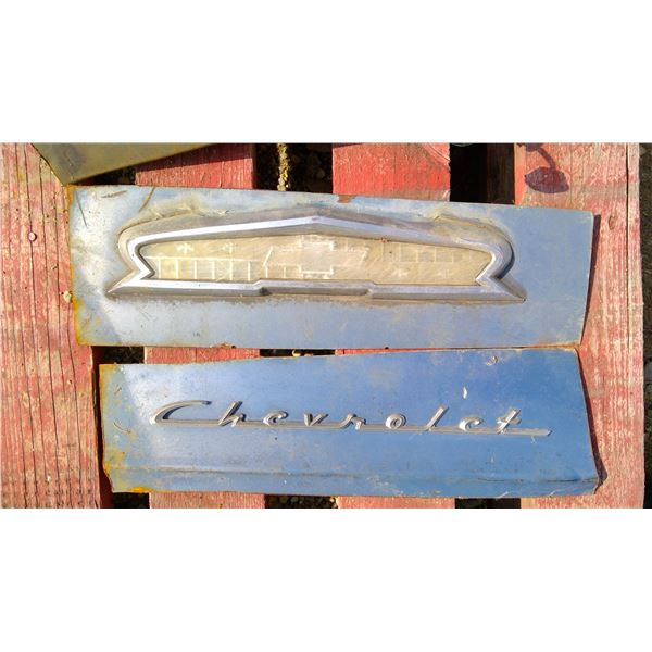 Chev emblems