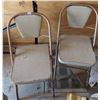 Image 1 : 2 Vintage Folding chairs
