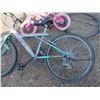 Image 3 : 2 bikes (1 = Pre-teen, 1 = child)