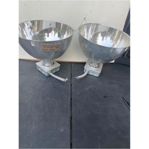 2 Industrial fixtures