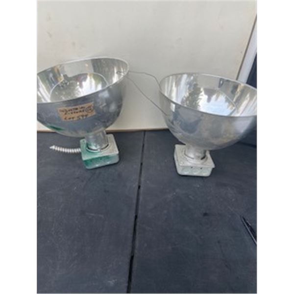 2 Industrial fixtures