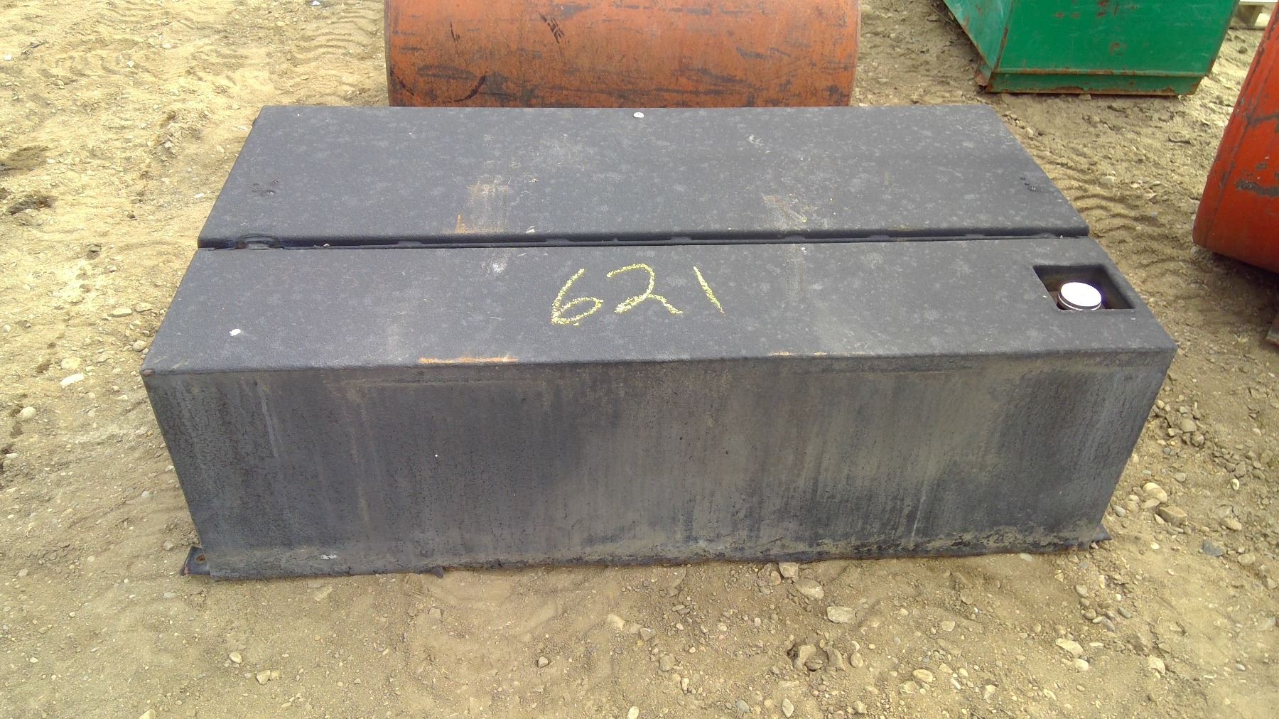 Tool box/fuel tank combo Schmalz Auctions