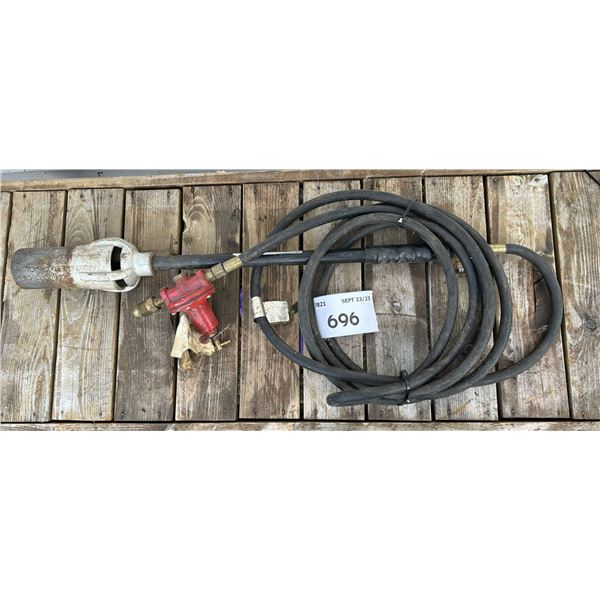 696 - Propane tiger torch