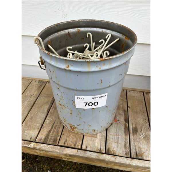 700 - Bucket of Gridwall hooks
