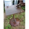 Image 1 : Welding table 26"x24"x32.5" with vise