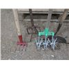 Image 3 : lot of garden tools