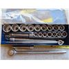 Image 1 : Co-Op Shopmaster professional 21 piece 3/4" Drive socket set - nice condition