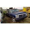 Image 2 : 1993, DODGE W350 CLUB CAB 4WD DIESEL VIN 3B7MM33C8PM161653, was running, no transmission