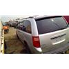 Image 4 : 2009 DODGE GRAND CARAVAN SE  Hail damaged  VIN 2D8HN44EX9R685016