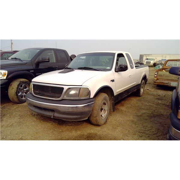 2001 F150 XLT supercab sk registered  VIN 2FTZX17221CA37772
