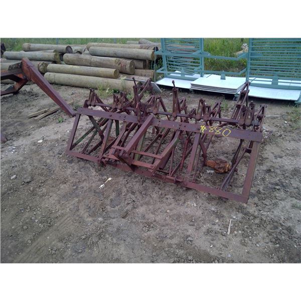 JD 82" 3 PT hitch cultivator