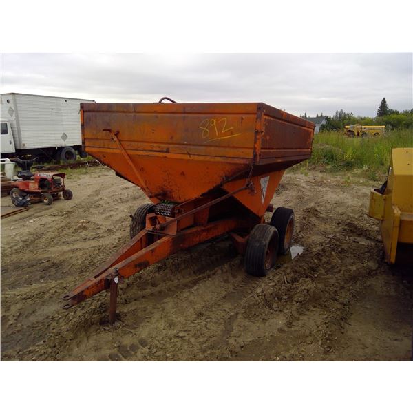 Calhoune fertilizer spreader