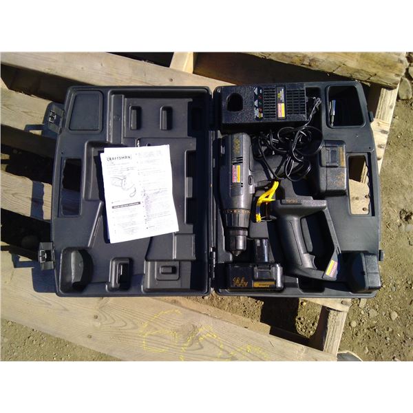 Craftsman 14.4 V drill set with 2 batteries and charger