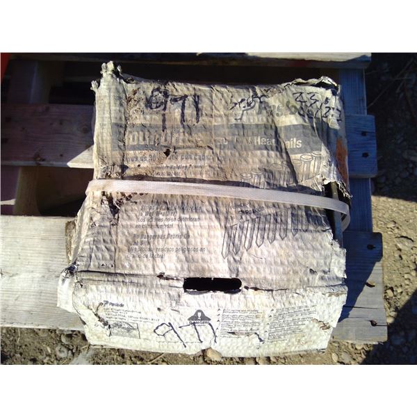 Box of 2 1/2 " 30 degree Full head nail strips (5000)