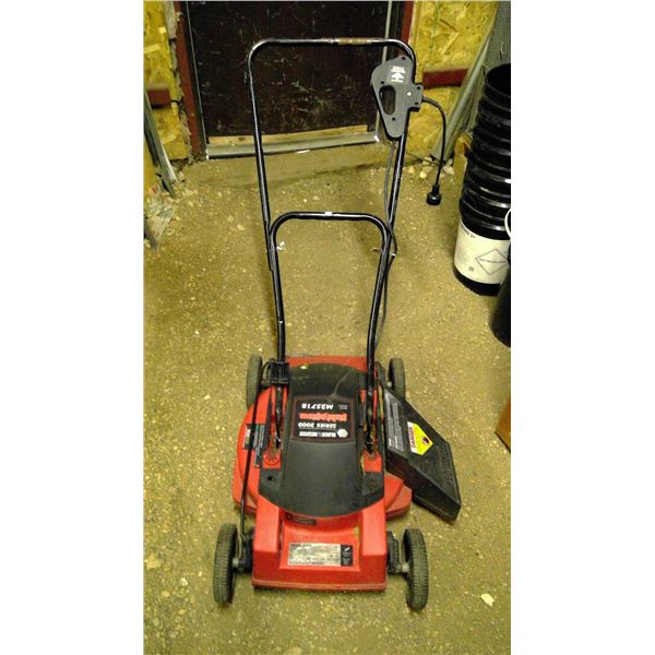 Black and Decker electric lawn mower ( works)