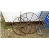 Image 2 : 2 steel wheels 26 and 30"