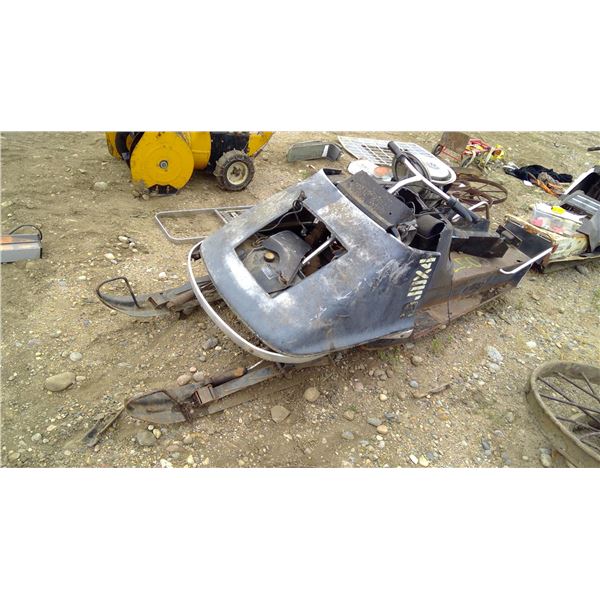 Vintage 1972 JDX4 snowmobile VIN JDY004536M