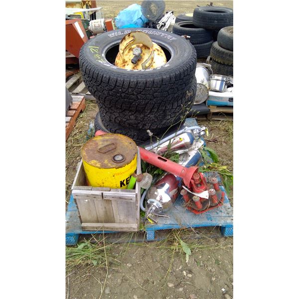 4 wild country Radial XTX 225/70 R16, fire extinguishers and misc on pallet